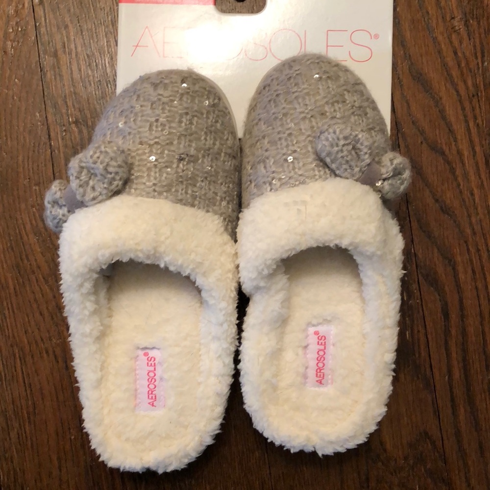 Brand new aerosoles slippers